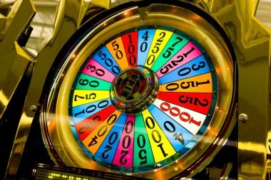 4bet ব্রাউজার এবং অ্যাপ ইন্টারফেস তুলনা