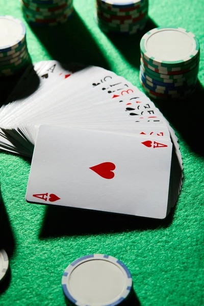 4bet ব্রাউজার এবং অ্যাপ ইন্টারফেস তুলনা